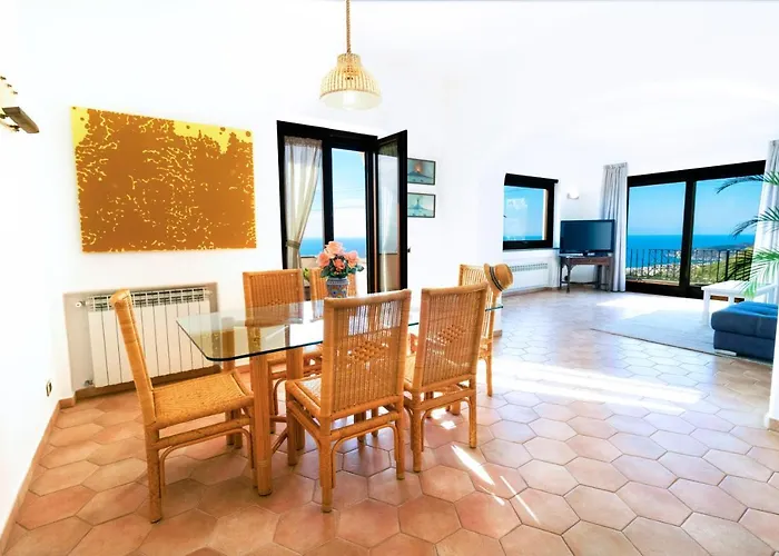 Titina - Sunset Апартаменты